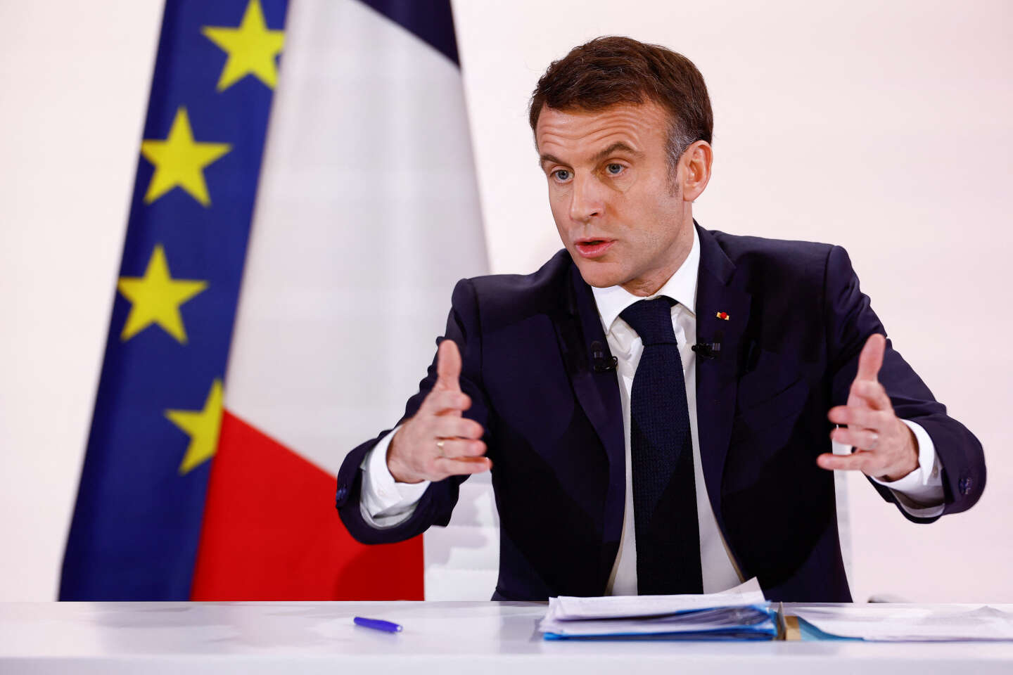 a group of experts to make suggestions to Emmanuel Macron